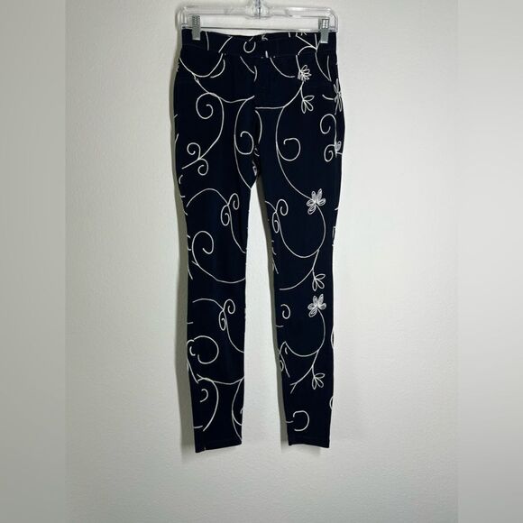 HUE Navy Blue Pants with Pattern Embroidered Size S - Picture 1 of 13